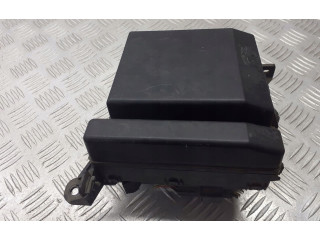 Блок предохранителей MN124324 Mitsubishi Outlander