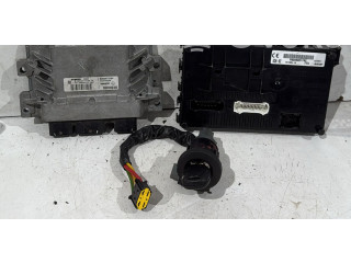 Комплект блоков управления    Renault Clio III