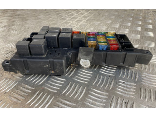 Блок предохранителей 8678449, 518784202 Volvo XC90