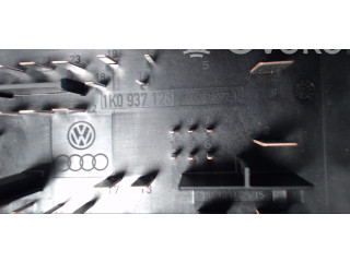 Блок предохранителей  1K0937125, 0000   Volkswagen Caddy    