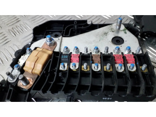 Блок предохранителей AV6T14A067BC   Ford Focus    