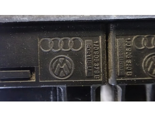 Блок управления двигателем ECU 03E906023AC Skoda Fabia Mk2 (5J)