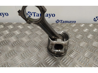 Píst 10653   Nissan Qashqai    M9R 