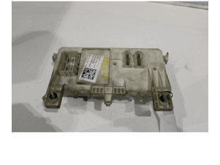 Блок предохранителей 30765015 Volvo C70