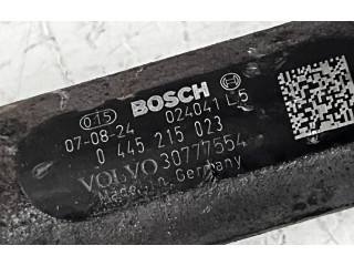 Топливная рампа 0445215023, 30777554   Volvo V70  