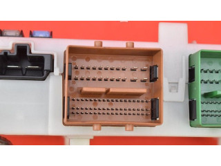 Блок предохранителей  6G9T-14C256-GF, 6G9T-14C256-GF   Volvo S80    