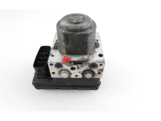 Блок АБС 4451013070, 8954113040 Toyota Corolla Verso E121 2001 - 2004 года