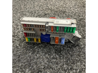 Блок предохранителей 6807487 BMW X3 G01