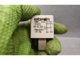 Pojistková skříňka 8E0951253 Audi Q7 4L 2006