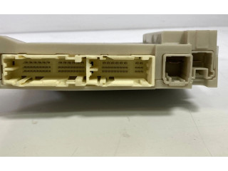 Pojistková skříňka 8273030L40B, 82730-30L40-B Lexus GS 250 350 300H 450H 2012