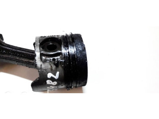 Поршень с шатуном Nissan Sunny для дизельного двигателя 2.0