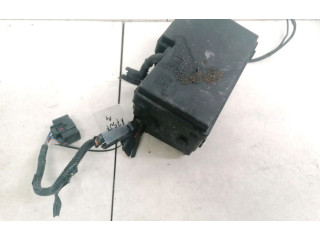 Ящик предохранителей (комплект) 518818000, 8688040   Volvo V50