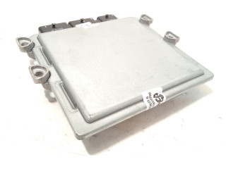 Блок управления двигателя 31211071AA, 5WS40562A   Volvo V50