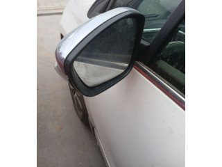 Зеркало электрическое Peugeot 2008 I 2013 - 2019 года