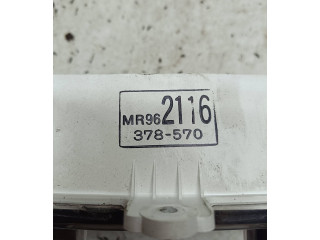 Přístrojová deska Mitsubishi Pajero 2004 MR962116, 378570