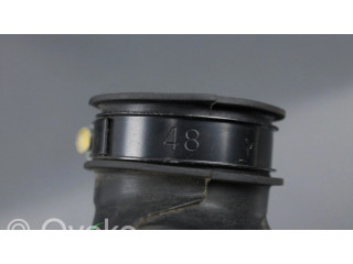 Другая деталь отсека двигателя