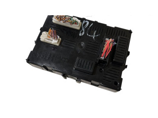 Блок комфорта 8200652284, 281181245A Renault Clio III