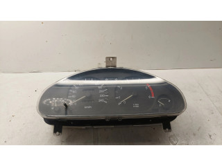 Панель приборов MR114277 Mitsubishi Carisma