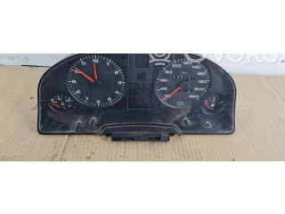 Přístrojová deska Audi 80 90 S2 B4 1993 88311196