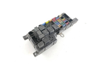 Блок предохранителей 8678449, 518827001   Volvo XC90    
