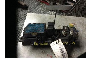   Pojistková skříňka    Mitsubishi Pajero 1990