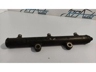 Vstřikovací lišta 4R8Q90280AC Land Rover Discovery 3 - LR3 pro naftový motor 2.7