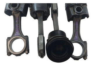  Поршень с шатуном    Peugeot Expert  