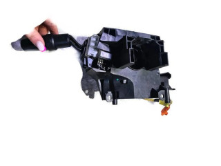 Ручка стеклоочистителей 17D682 Mazda 3 I