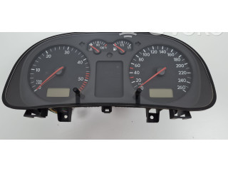 Přístrojová deska Volkswagen Golf IV 2000 1J0919860