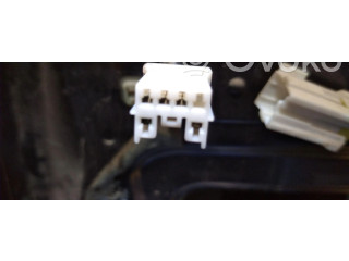 Зеркало электрическое Mitsubishi Carisma 2000 - 2004 года