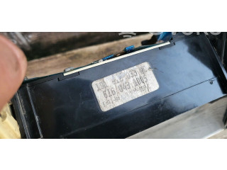 Přístrojová deska Volkswagen Jetta II 1984 191919059