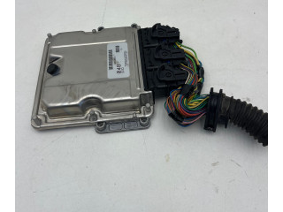 Блок управления двигателя 30630048, 0281010441 Volvo S40, V40