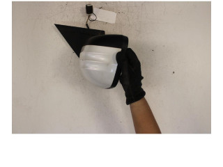 Зеркало электрическое        Mahindra KUV100  2016 -  года   