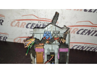 Блок предохранителей 51742420 Alfa Romeo GT