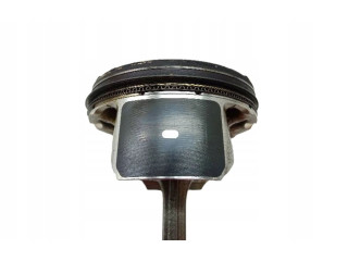 Поршень с шатуном SKYACTIV Mazda 3