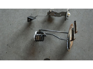 Přístrojová deska Mitsubishi Pajero 2004 200KM