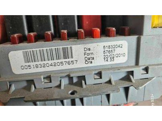 Блок предохранителей  51832042, 0051832042057657   Fiat Bravo    