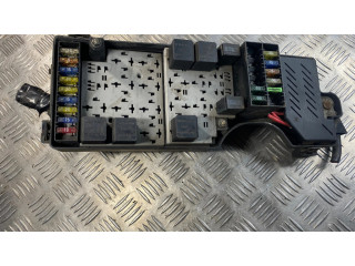 Блок предохранителей 9168986 Volvo S60