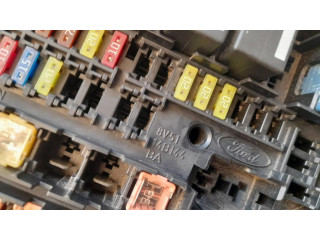 Блок предохранителей 8V5114B144BA Ford Fiesta