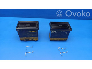 Задняя воздушная решётка