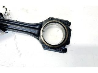  Поршень с шатуном    Volkswagen PASSAT B4  