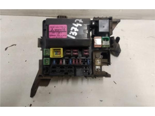 Блок предохранителей mr587816, MR587816 Mitsubishi Grandis