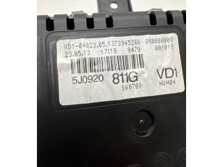 Панель приборов 5J0920811G Skoda Fabia Mk2 (5J)