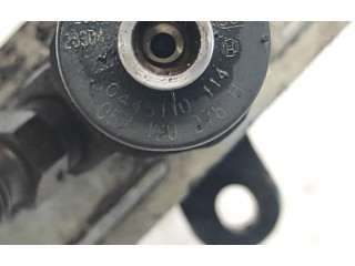 Форсунка 0445110114, 057130276H    Audi A8 S8 D2 4D   