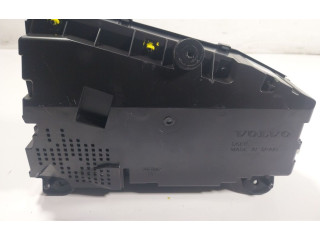 Панель приборов 36011454, 31665398   Volvo XC90       