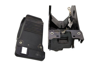 Блок предохранителей  31353781, 31353780   Volvo XC90    