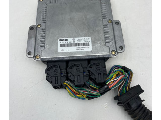 Блок управления двигателя 30630048, 0281010441 Volvo S40, V40