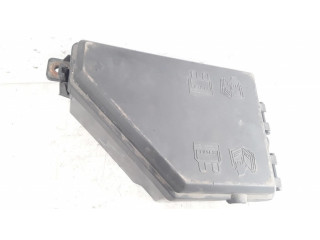 Блок предохранителей  YQE000210   MG ZT - ZT-T    