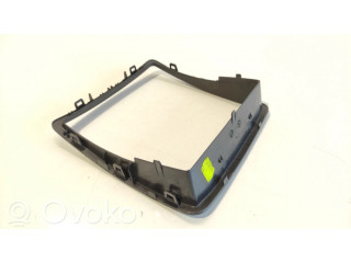 Другая деталь салона