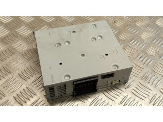 Радио/ проигрыватель CD/DVD / навигация